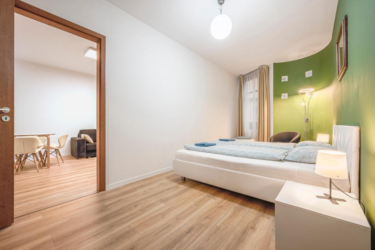 Modern Apartment With Garage Budapest Exterior foto